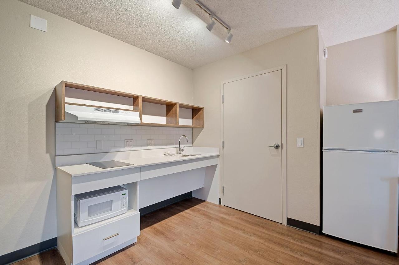 Extended Stay America Suites - Miami - Airport - Blue Lagoon Miami Springs Exterior photo