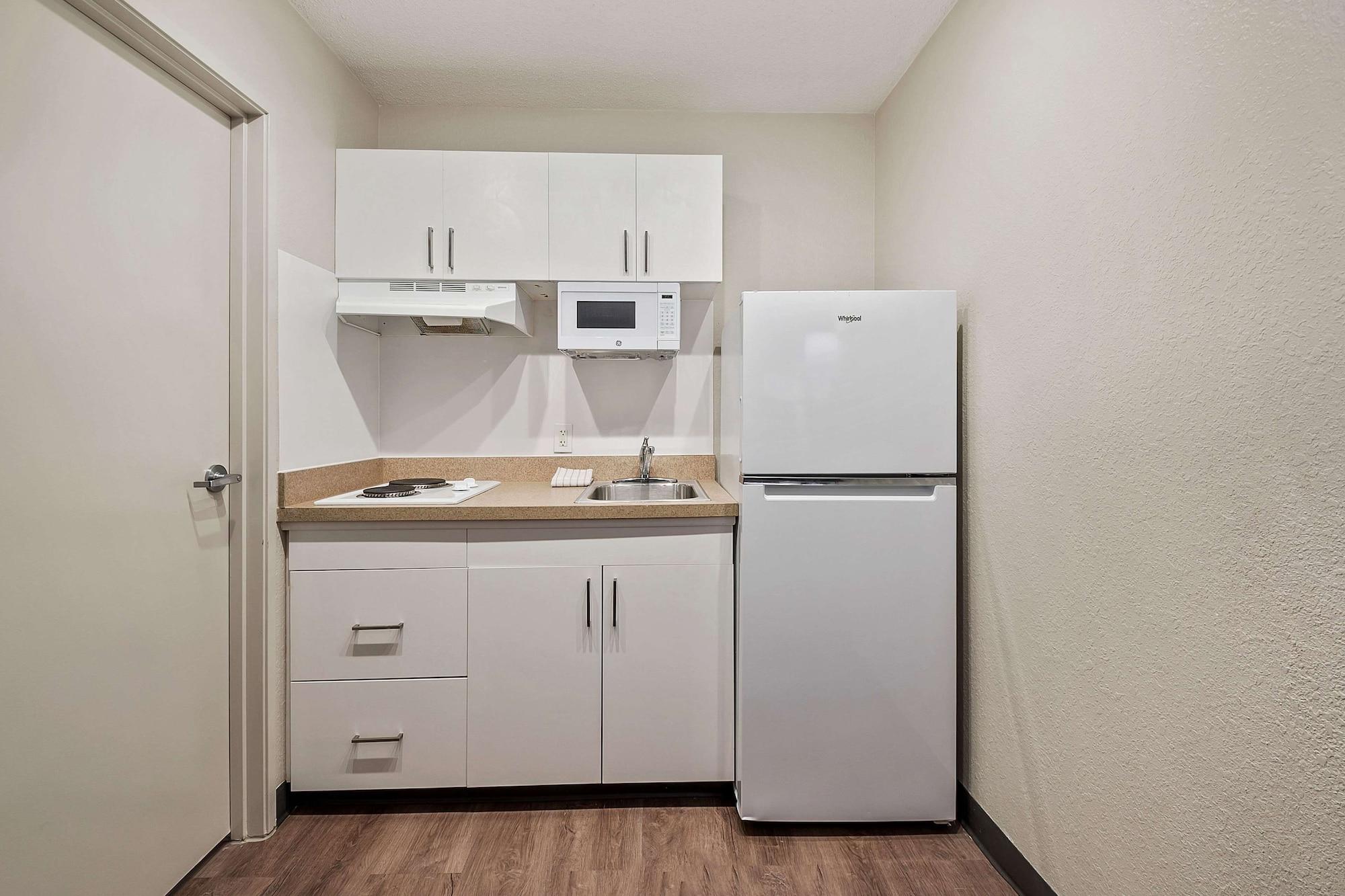 Extended Stay America Suites - Miami - Airport - Blue Lagoon Miami Springs Exterior photo